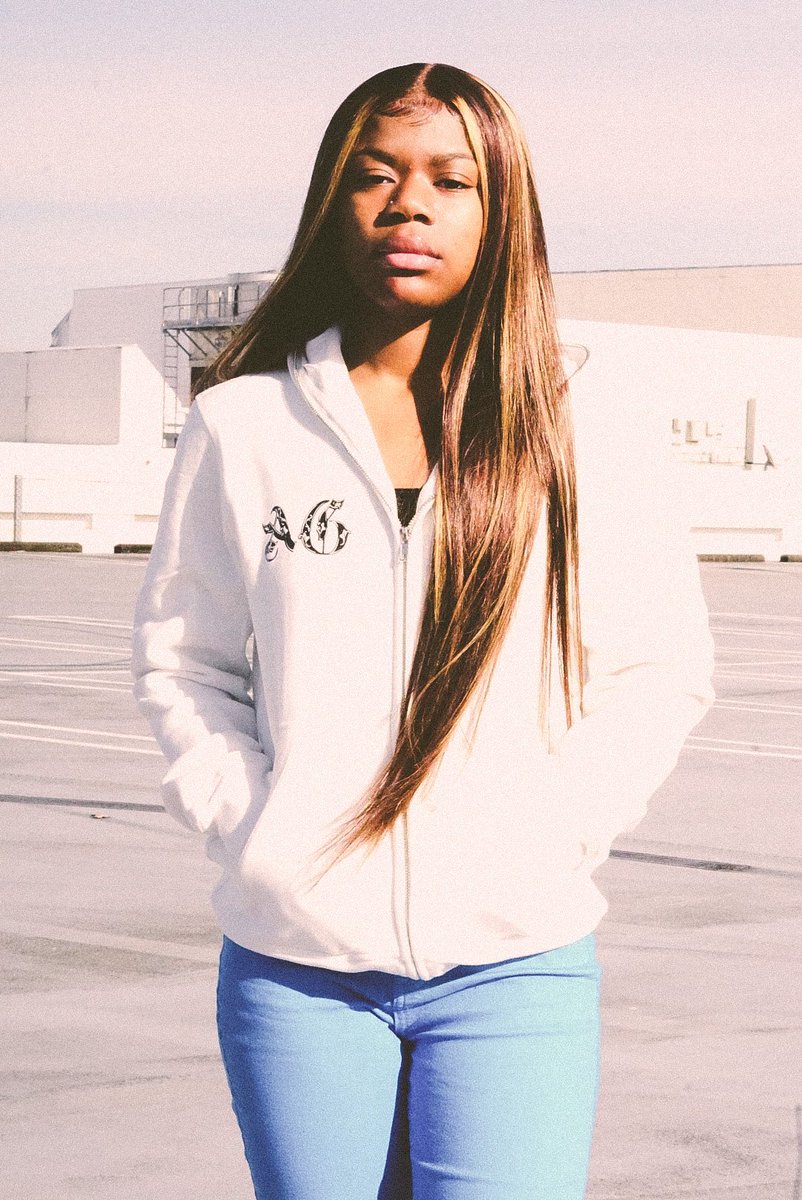 GIVENCHYBASTARD tweet media