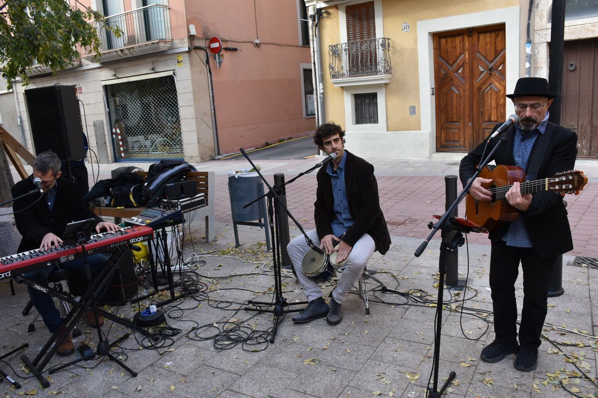 Paret Seca Vins tweet media