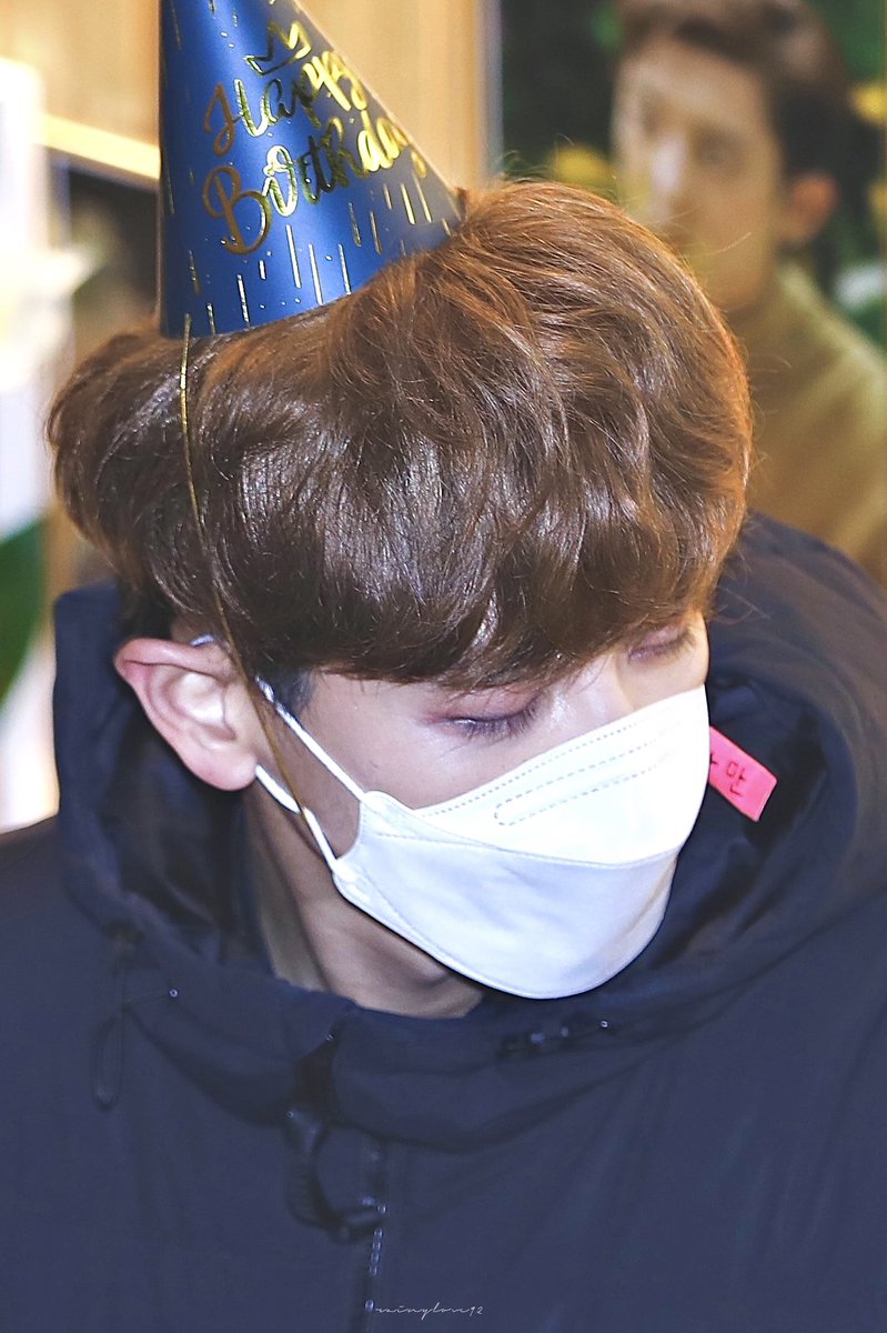【HQ】211127 #찬열 #CHANYEOL 
꽃보다...🌹