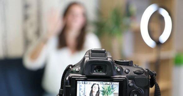 lerepu's tweet image. #LongFormat. Profession #influenceurs : ces Lorrains et Francs-Comtois qui cartonnent sur Instagram
▶️ republicain-lorrain.fr/magazine-lifes…
