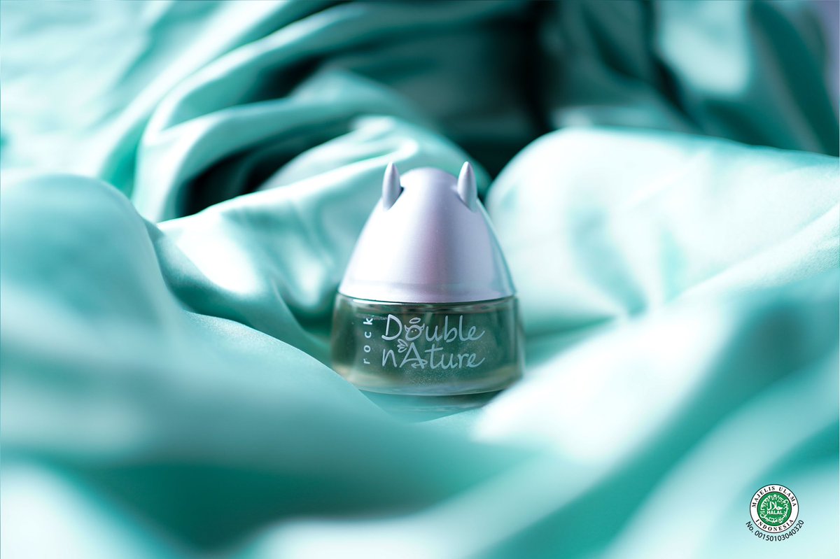 JAFRAindonesia's tweet photo. Sudah siap beraktivitas di akhir pekan ini, JAFRA Lovers? Jangan lupa gunakan JAFRA Double Nature Rock EDT untuk menambah kepercayaan dirimu, ya!
#PercayaCantikMuā£
#JAFRACosmeticsā£
#JAFRAIndonesiaā£
#JAFRAHalalMUI
#NoAnimalTesting https://t.co/0bqes7ocBB