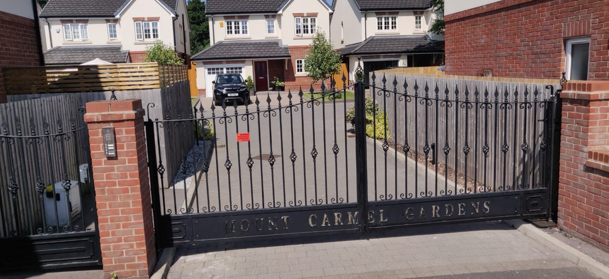 HowickAutoGates's tweet photo. Safety upgrades to #swinggates at a #gatedcommunity in #sefton; ASO edges and relay by @BFTAutomation, totally rewired and #intercomsystem brought into commission. Tested to #gatesafe & #dhfonline standards by trained #installers #gateautomation #wroughtirongates #electrigates https://t.co/6gTZjWane2