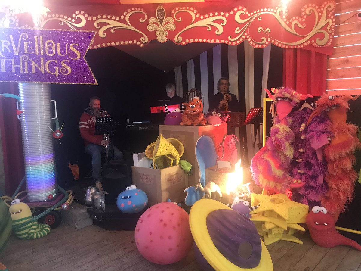 SirStinkySocks's tweet photo. The Winchester Gate Tent Theatre in #Salisbury. SUCH a magical place to perform #TheMuseumOfMarvellousThings show. Hereโs the band @cne65 #shaunThompson and #MarkWalker AKA The Marvellous Things. And hereโs to many more family shows in this fab place. #FamilyTheatre #TentTheatre https://t.co/sofQMPfoXG