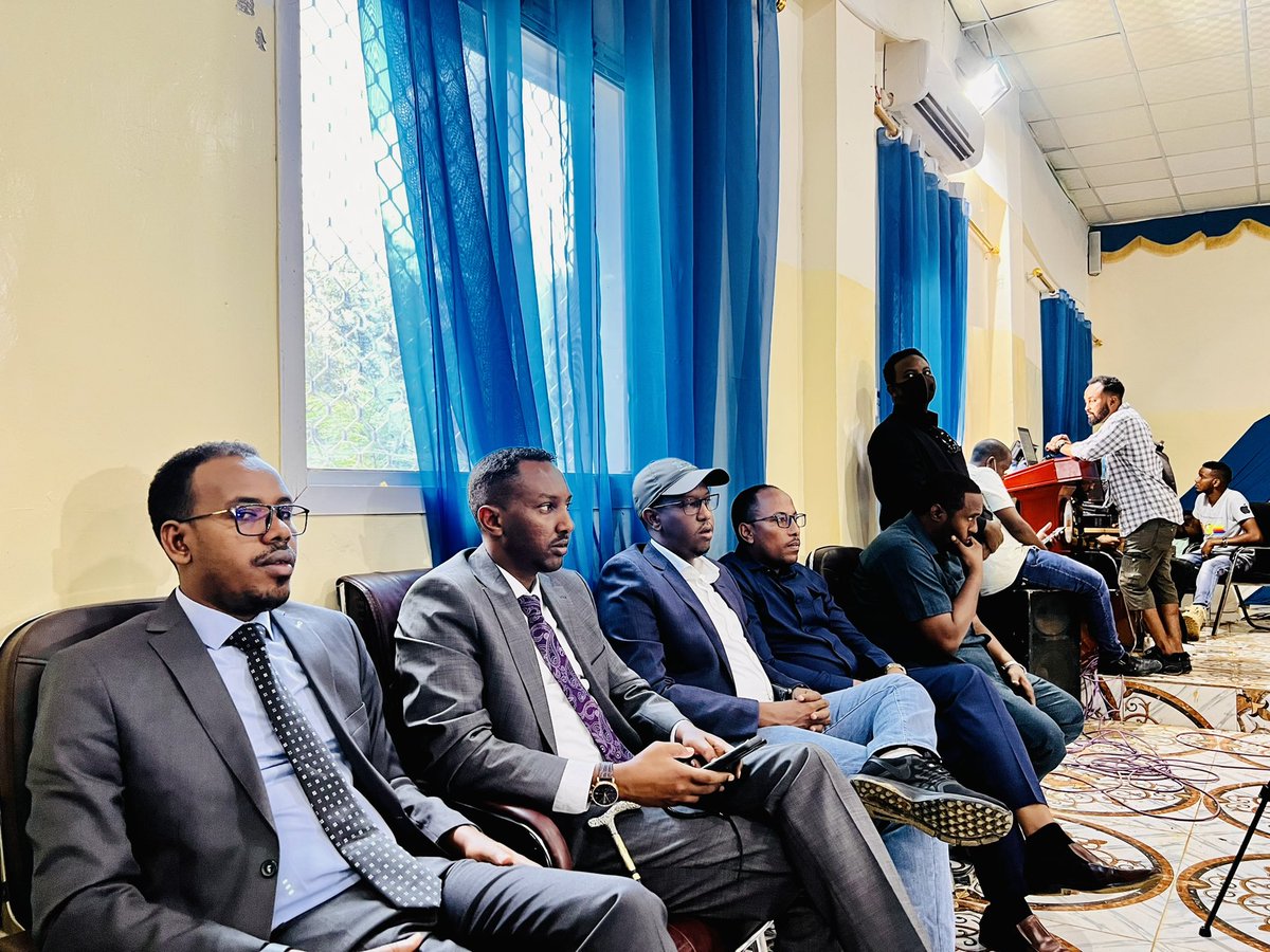 HagiAAli's tweet photo. #ElectionResults2021 #Somalia #HOP103 Election for the vote Counting for for Candidates for Mr Mohamed Ali Hassan and Mr Mukhtar Ali Ibrahim and expected to announce the results soon for the Winner for the #HoP103 https://t.co/XxJyLcCX61