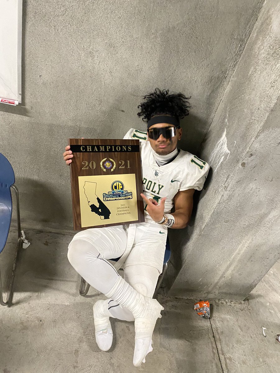 timmytuiagamoaa's tweet photo. Yup 🤣💍 https://t.co/6SWZ09ip0c