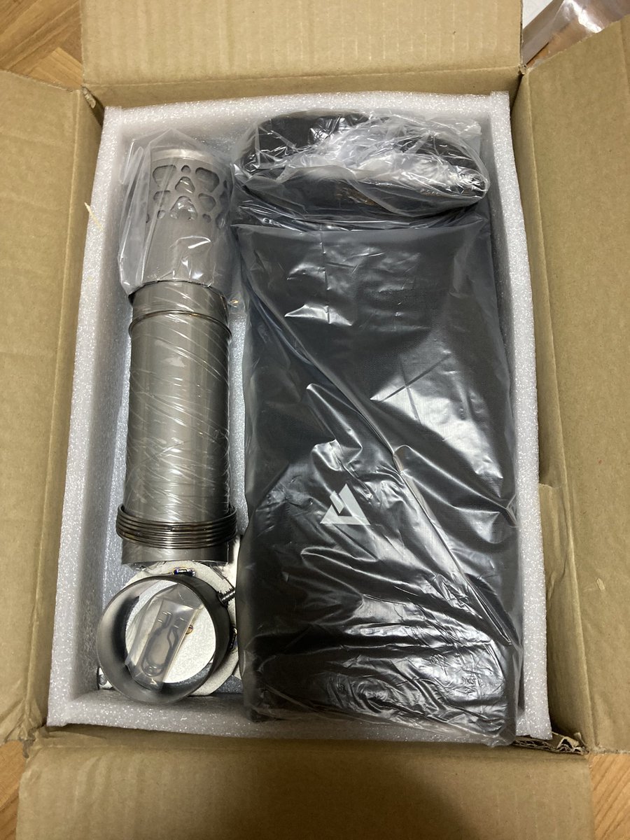 PionsdutsForum's tweet photo. ポモリー薪ストーブ着弾〜開封!イェイイェーᐠ( ᐛ )ᐟᐠ( ᐖ )ᐟーイ!!#薪ストーブ #pomoly
#TBRICKmini https://t.co/M8AvE6AKOe
