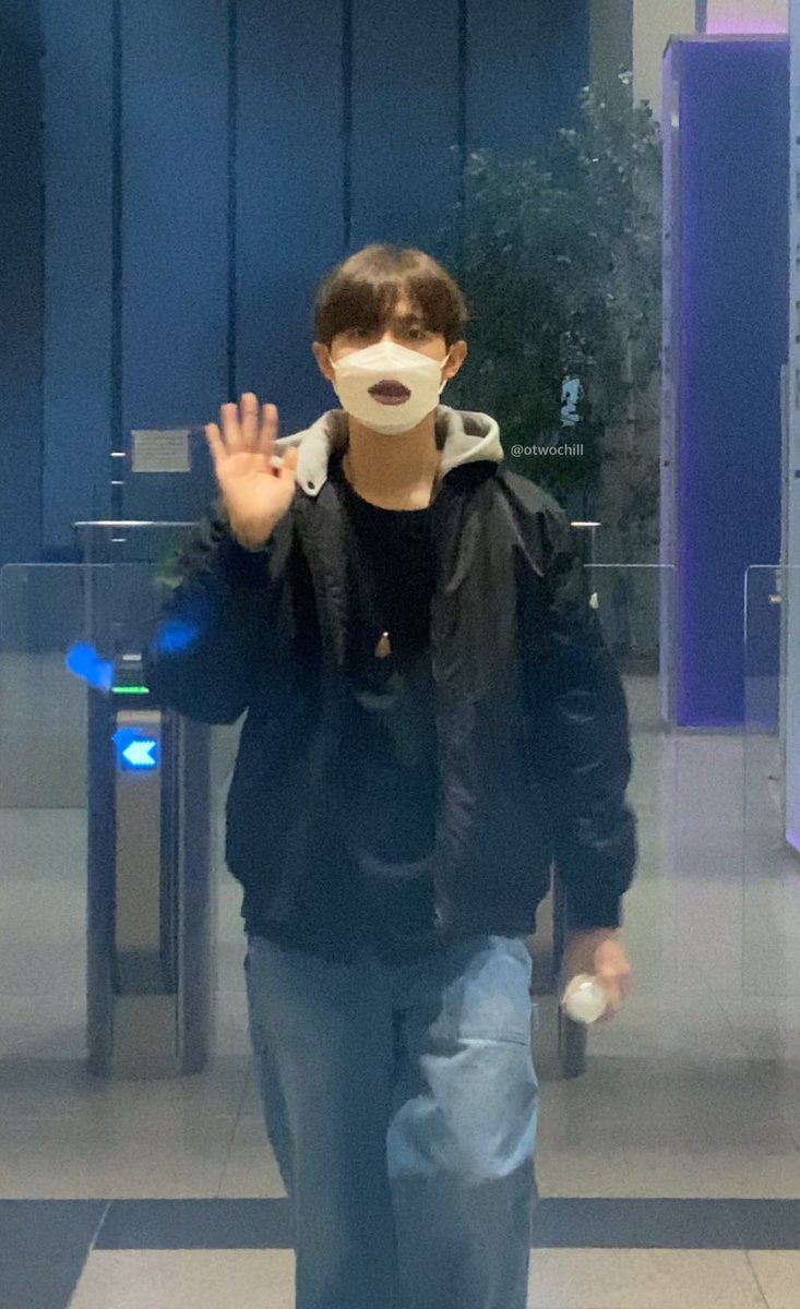 otwochill's tweet photo. ( ˊ 👄 ˋ ) ~ .•♡  ༘*
#김재환 https://t.co/WzzXmTInHO