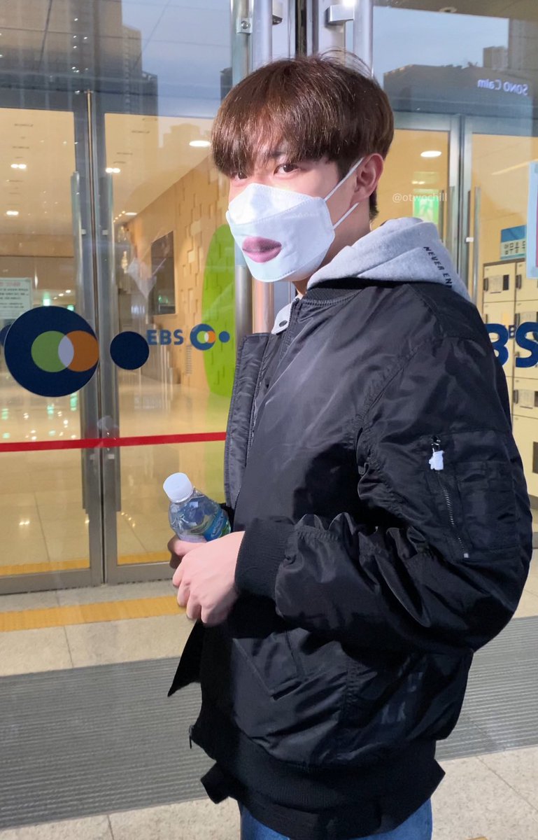 otwochill's tweet photo. ( ˊ 👄 ˋ ) ~ .•♡  ༘*
#김재환 https://t.co/WzzXmTInHO