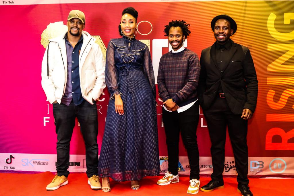 Ariff_festival's tweet photo. #ARIFF2021| RED CARPET|SCREENING ORIGINAL SHOWMAX FILM 🎥
‘BOXING DAY 🍿’
With the leadership, black excellence . A beautiful screening of ‘Boxing day’ last night at ARIFF Festival . Congratulations 🥳 @BlackBrainSA @ShowmaxOnline
#Ariff2021
#AfricaInMe
#Mystory https://t.co/FKt6aEfEBD