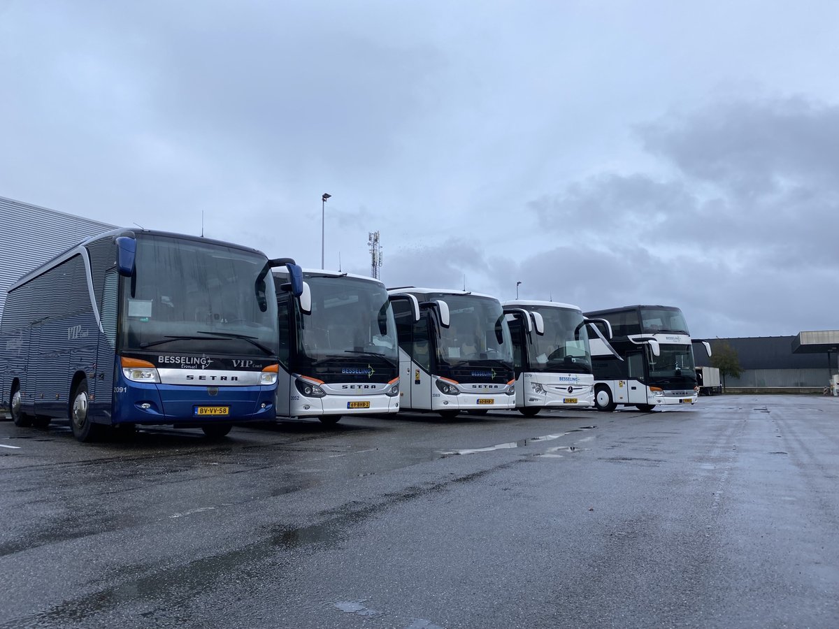 Wij kijken trots terug  op een koude, maar zeer succesvolle ‘keertje-met-een-bus-rijden-dag’. #buschauffeur #chaseyourdreams
