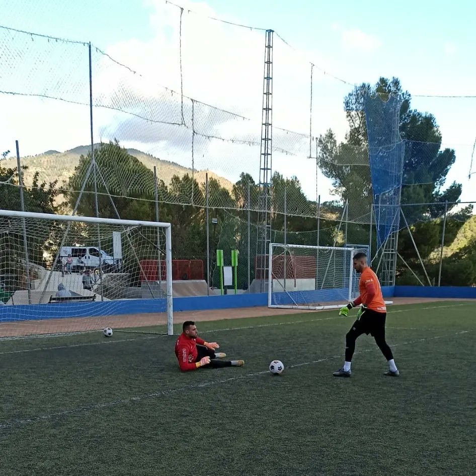 UDOjen's tweet photo. Doceavo partido de Temporada!!

Empate ayer 1-1 ante @atleticalmogia
con gol de Ismael.

#VamosOjén
#UDOjén https://t.co/IvIWlF1DQw