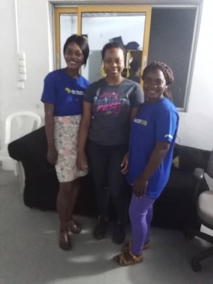 JennDdev's tweet photo. And it's a wrap. The @AfritechHub BootCamp ended in a grand style. I delivered the last lesson of the BootCamp on Entrepreneurship & Opportunities for Women in Tech. I am delighted that the participants got inspired and now we have more girls in 🇨🇲 climbing the tech ladder 💪✊. https://t.co/yksJXMTfQV