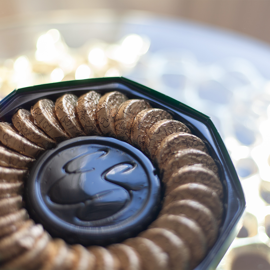 Our online BLACK FRIDAY EVENT is still live!⭐️ 
 
Your favourite Elizabeth Shaw treats, PLUS new festive additions are all 20% off until November 30th🎁
 
Shop online now and have them delivered straight to your door: elizabethshaw.co.uk