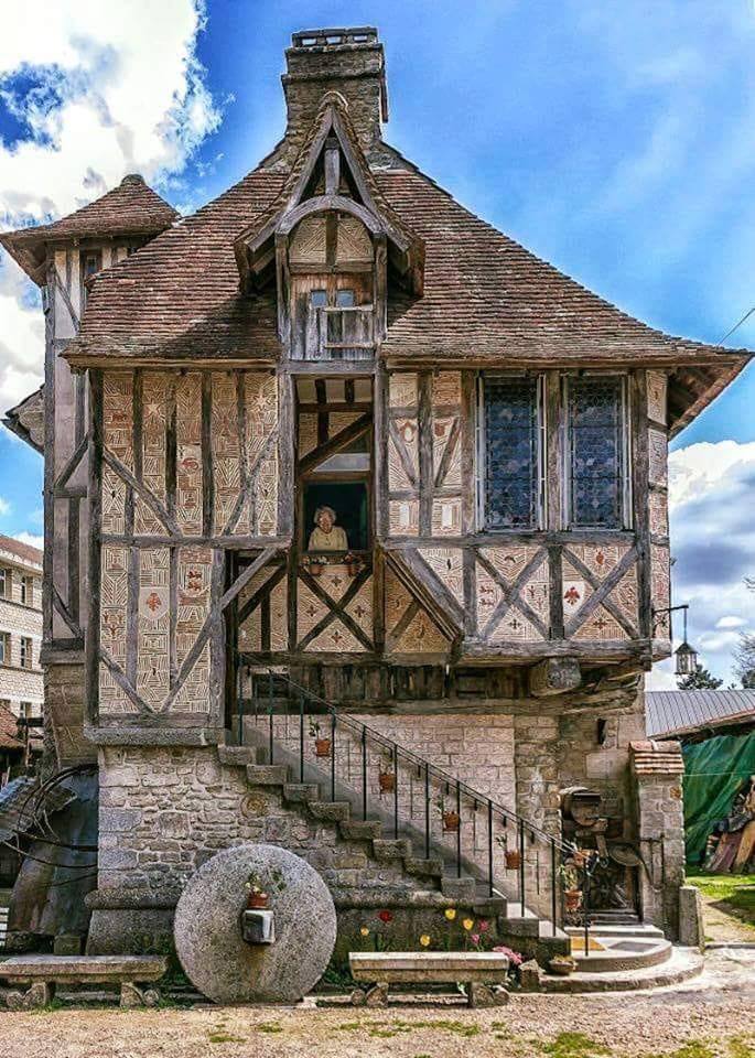 This house in France was built in 1509

ancient-origins.net