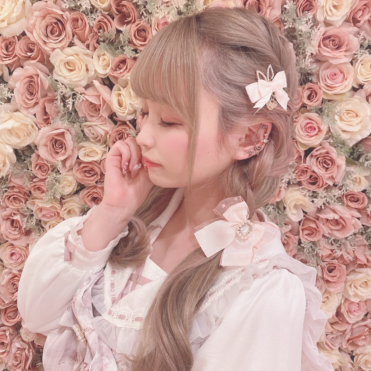 no.111 新作✩.*˚グリーン×ホワイトのヘアクリップ✩.*˚ FFRO8crakAARKjK?format=webp&