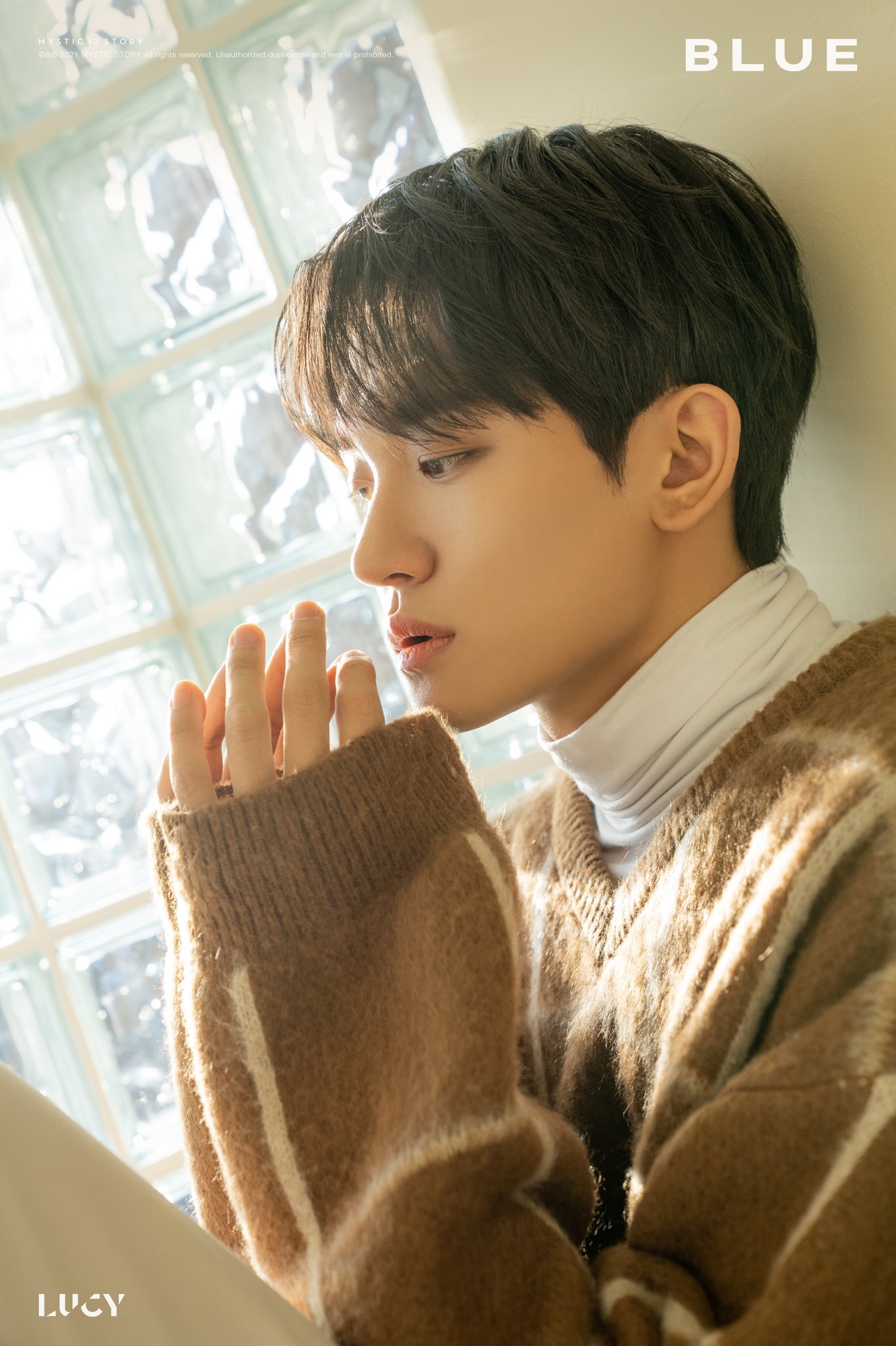 LUCY ルーシー ウォンサン 루시 조원상 ポラロイド サイン入りチェキ jp.ktown4u.com : K-POP Global On-Onffline Platform
