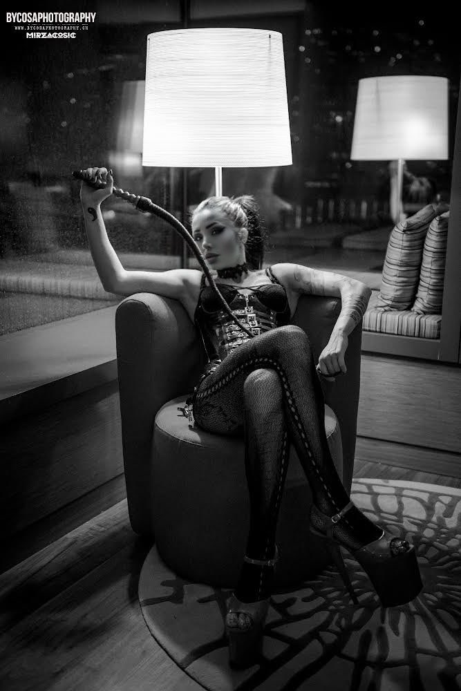 RebellleFleur's tweet photo. Im still in the Game 😈 

#mistress #femalesupremacy #femdom #bdsm #fetishcommunity #dominatrix #Switzerland #dominaschweiz https://t.co/NNrgAIu4Wb
