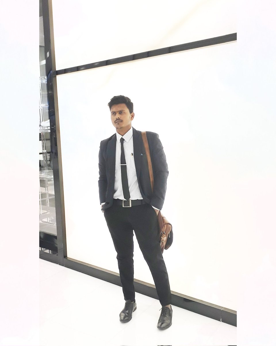 catechumenanis's tweet photo. "You will face many defeats in life, but never let yourself be defeated." -Maya Angelou

#suave  #spruce #eclectic #bacha #blaze #throwback
#Dubai #Aurangabad #life #LifeGoesOn #Pr https://t.co/TiH71ymm1N