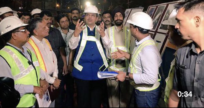 pallavict's tweet photo. It’s so disgusting that the tricycle is claiming credit for hard work that @Dev_Fadnavis put in as CM
He fast-tracked infra projects stuck for 20yrs from red tape & legal quagmire by getting permissions from multiple authorities, monitoring projects,even at night
#2YearsofMVA https://t.co/Riy3kDIw0Z