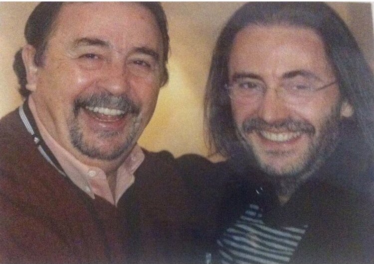 Luismilopez5's tweet photo. Este domingo hace un año que nos dejó Juan de Dios Román, el profesor, el entrenador, el amigo. Aunque su legado, tanto deportivo como humano, siempre estará presente. Personalmente le echo muchísimo de menos. Sus llamadas, charlas, consejos…. y balonmano, mucho balonmano https://t.co/qiludN7UzO