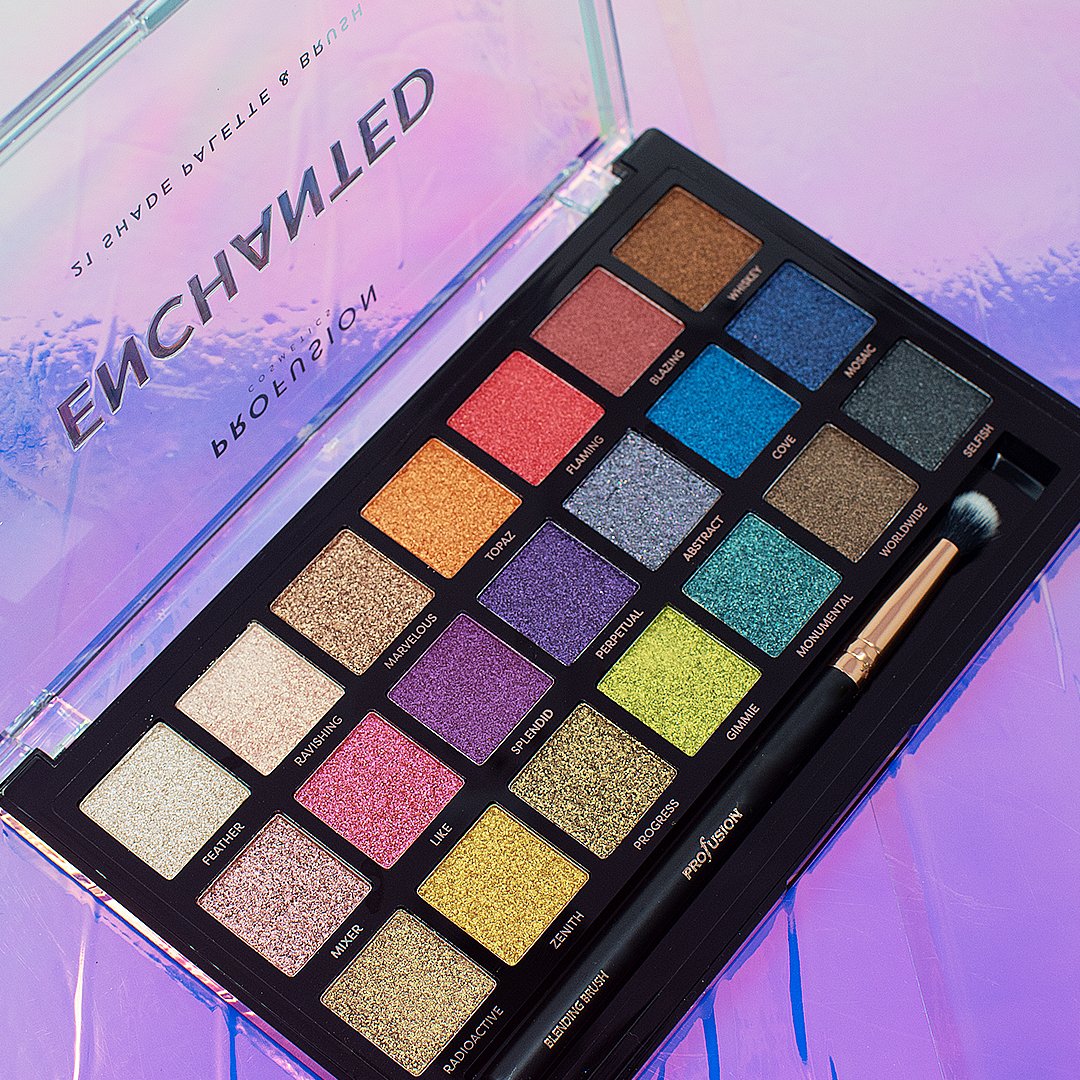 ProfusionEurope's tweet photo. Don’t miss out on our Black Friday weekend sale ! 

25% of ALL palettes. Just use the code BLACKFRIDAY 

Happy spending 🛍💙

#enchanted #blackfriday #profusion #profan #profusionuk #beauty #cosmetics https://t.co/jjXKOrSrY6