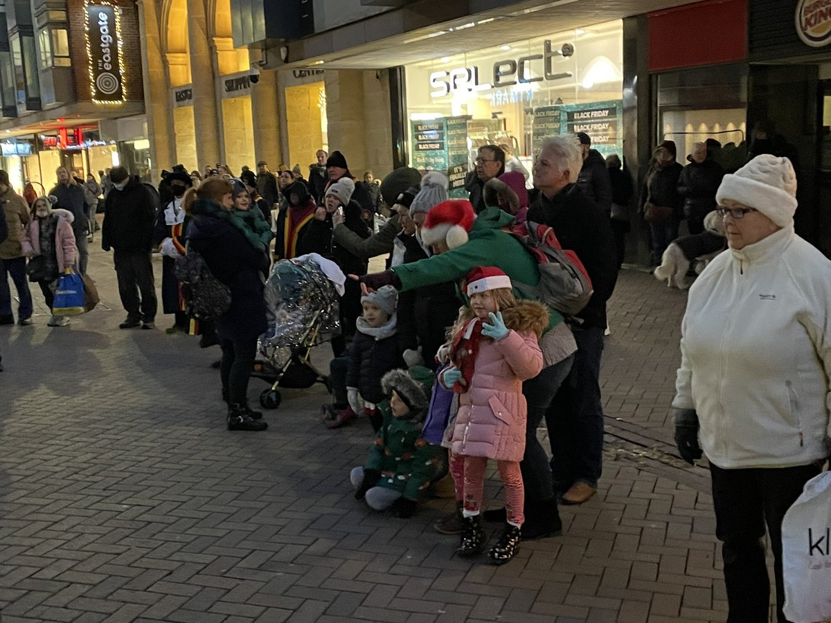Cass_Stephens's tweet photo. Proud to sponsor the @RotaryGlosUK @glostreeoflight this year.  Great turn out yesterday for the switch in spite of the weather. To donate https://t.co/kEYKx8kuAu. #christmas https://t.co/HQ04axtWJ4