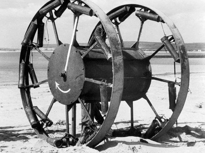 weird_hist's tweet photo. The Great Panjandrum was a British WW2 invention designed to roll into obstacles while firing rockets and then explode. It didn't work. https://t.co/Nvc3UyYQjg