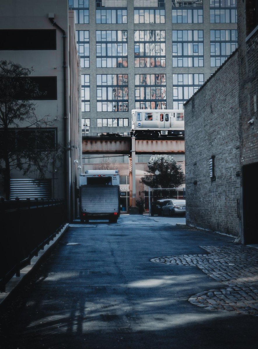 #streetphotography #urbanphotography #cta #PhotographyNFT #SonyAlpha #Chicago 

©AceShots Photography