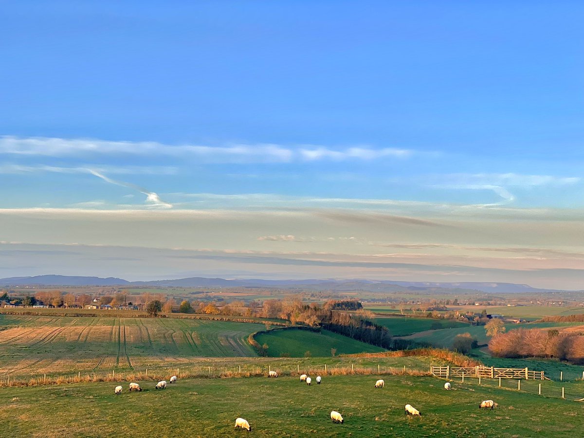 Cracking view towards #BlackMountains and #Breconbeacons this morning. Not a day to tackle #Penyfan methinks.