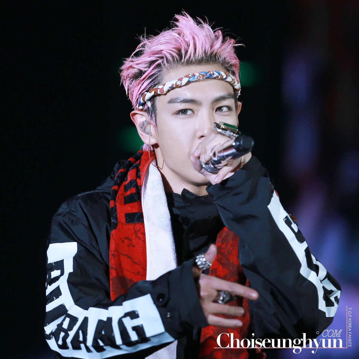 Hsssooo2's tweet photo. Oppa topp 💋💋❤ #Top
#BIGBANG https://t.co/4i6kx8dG6v