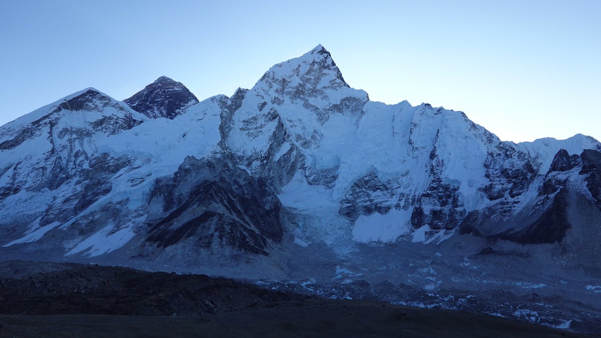AFTreks's tweet photo. Everest Three Passes Trek crosses the three non-technical high altitude passes in Khumbu: Renjo La, 5345m, Cho La 5420m, & Kongma La, 5535m. This trek is packed with spectacular panoramic views of the world’s most awesome peaks including Mt. #Everest. #Khumbu #3Passes #Nepal https://t.co/IU60qwAoIo