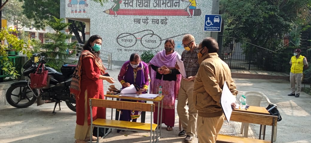 dmeastdelhi's tweet photo. Special camps in District East, Delhi on 27 November 2021.
@CeodelhiOffice
#ceodelhioffice #ssr2022 #specialsummaryrevision #specialcamp #activities #addname #doityourself #doregister #facilities #voterawareness #chalovoterbanehum #delhiutsav #27November https://t.co/1Zn79LseOE