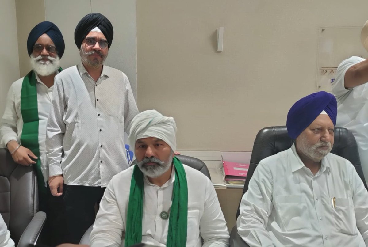 AAPMumbai's tweet photo. अपनी जान की परवाह ना करते हुए लड़कर किसानों ने जो जीत हासिल की उसको 'आप' का समर्थन है और किसानों के लिए यह लड़ाई आगे भी जारी रहेगी!

@aapkaamarjit 

#आप_किसानो_के_साथ
#KisanMazdoorMahapanchayat
#kisanmahapanchayat https://t.co/HPiVEJ75zi