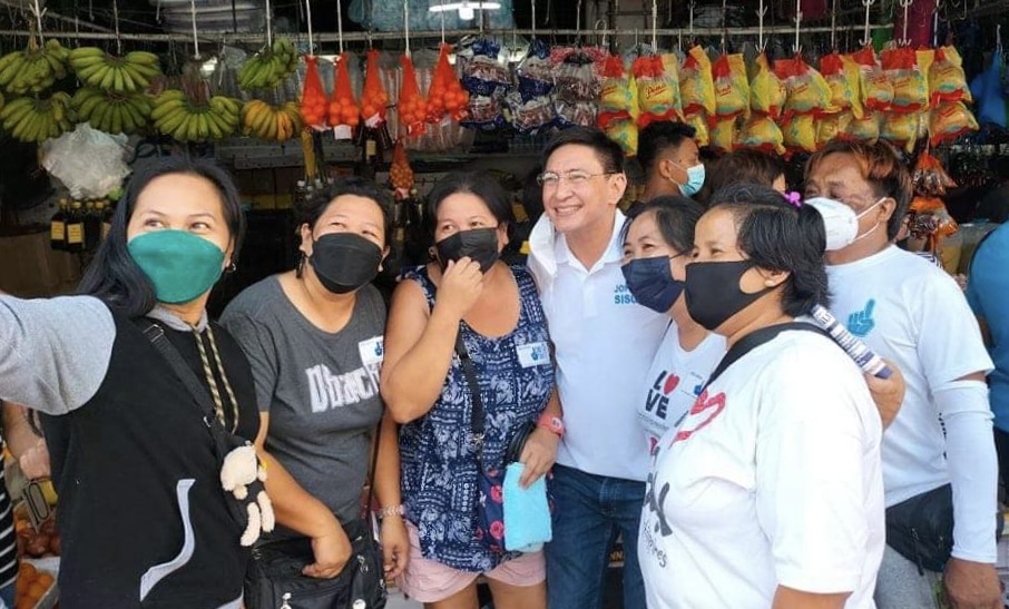 jopetsison2022's tweet photo. Market tour at San Pablo City during our listening tour yesterday.
Maraming salamat po sainyong mainit na pagtanggap!
#IskoDocWillie2022
#IskoWillLead
#sisonsasenado
#sisonofservice
#AksyonDemokratiko https://t.co/zjdNTmxxrK