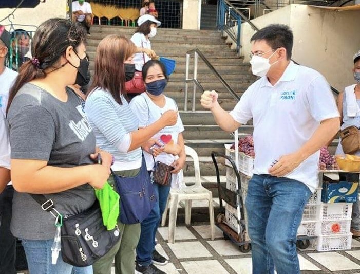 jopetsison2022's tweet photo. Market tour at San Pablo City during our listening tour yesterday.
Maraming salamat po sainyong mainit na pagtanggap!
#IskoDocWillie2022
#IskoWillLead
#sisonsasenado
#sisonofservice
#AksyonDemokratiko https://t.co/zjdNTmxxrK