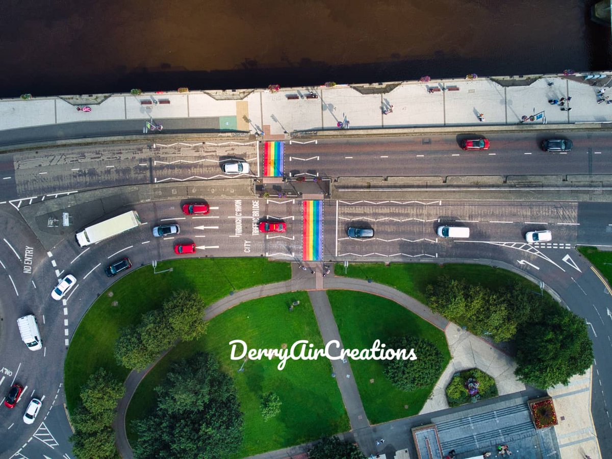 DerryCreations's tweet photo. Looking for a Christmas gift for your love ones living away or just for your own Home.
https://t.co/jbNws92eny
Has it all from its stunningly beautiful Aerial pictures of Derry. We do Colour and Black White and if needed we can do any size if requested. https://t.co/OVwsQXxpHV