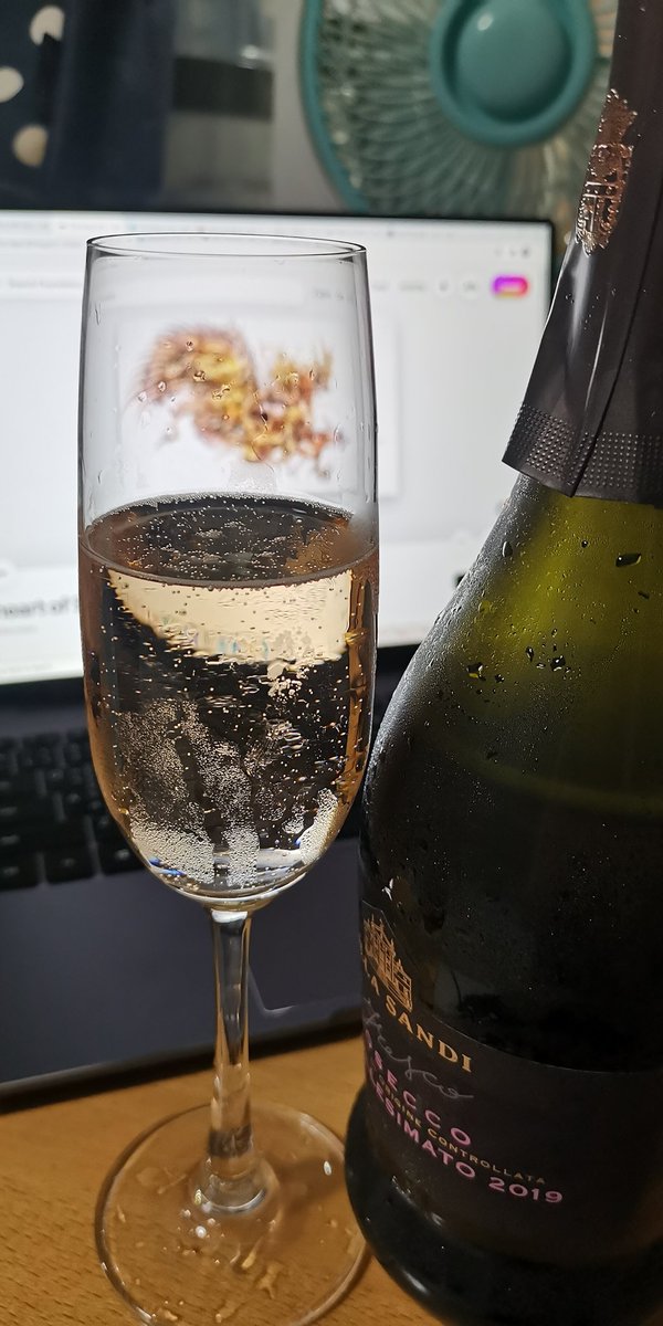 A46studio's tweet photo. Prosecco and collecting NFT.
What else do you need more?
#A46Studio #nftcollector https://t.co/ccPbRre41U