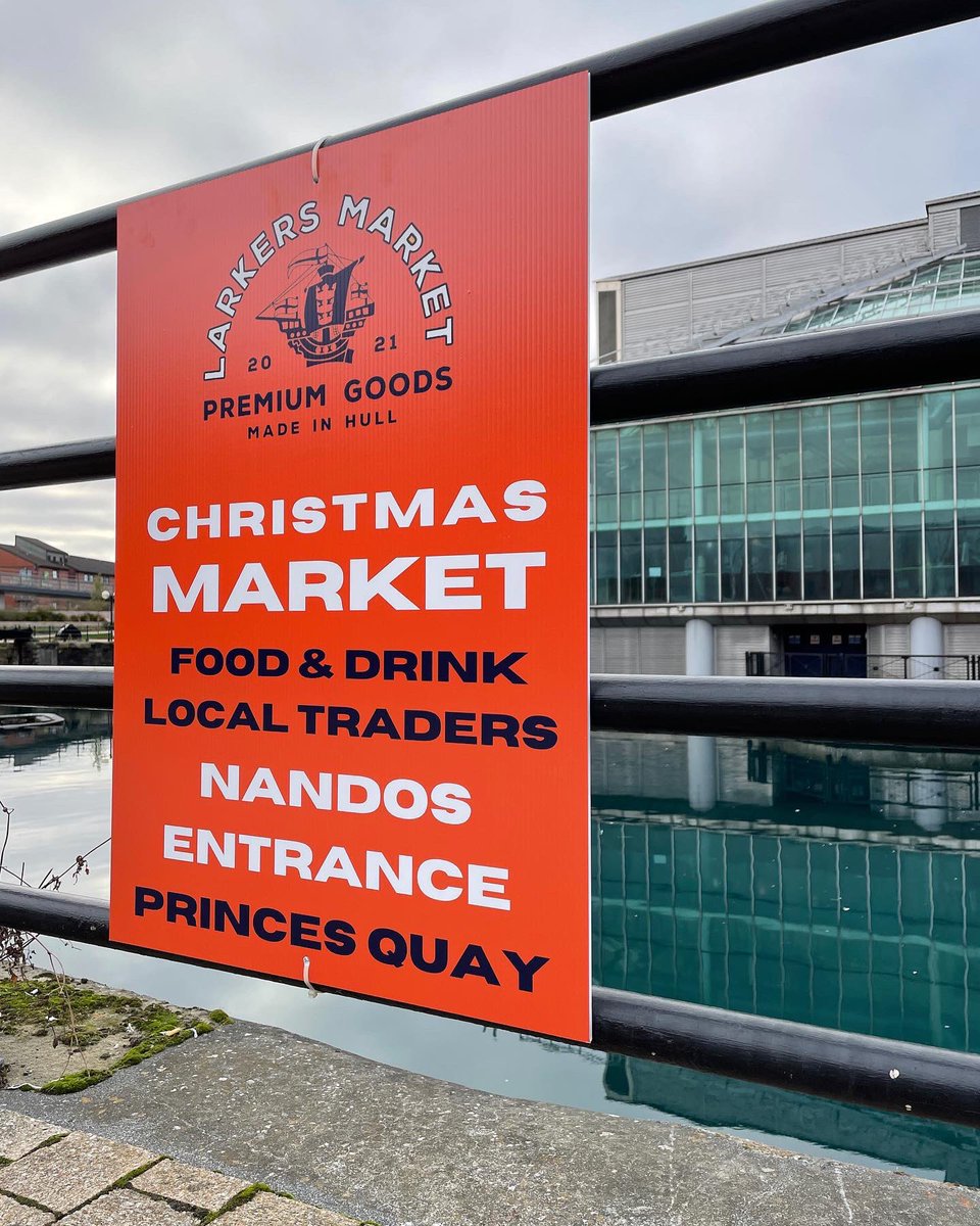 LarkersMarket's tweet photo. SUNDAY

We’re back with our wonderful Hull traders at @PrincesQuayHull today from 10am - 5pm. 

Come along to treat yourself and loved ones with loads of great Christmas gifts available. Plus delicious local food &amp; drinks vendors. 

We hope to see you soon! 🎄🧡 https://t.co/5axMgkSikO