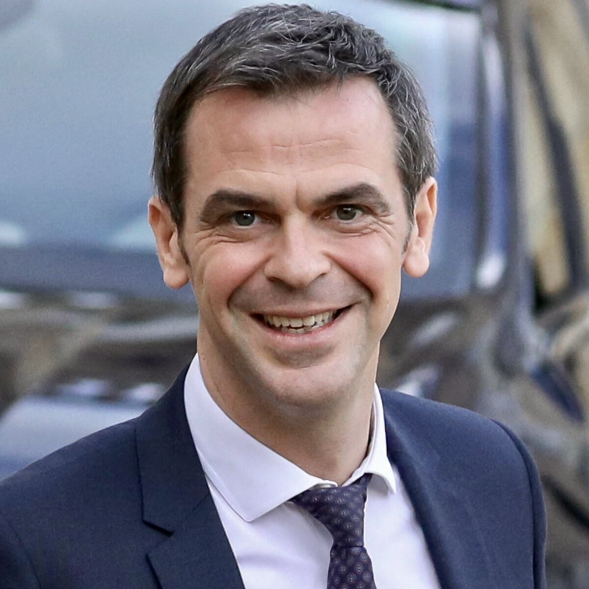 Ce type doit démissionner!💪

Il pourrit la vie des Français et il ment en permanence!😡

RT si tu souhaites sa démission immédiate!💪