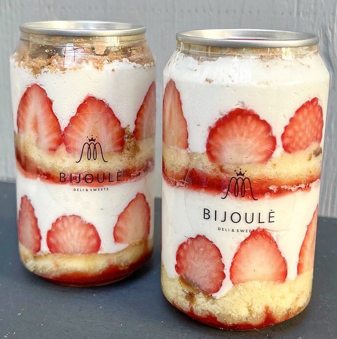 缶入りのイチゴショートケーキが可愛い 愛知県名古屋市栄町駅近くにあるカフェ Bijouleの ストロベリーティンケーキ に大注目 話題の画像プラス 缶入りのイチゴショートケーキが可愛い 愛知県名古屋市栄町駅近くにあるカフェ Bijouleの ストロベリーティンケーキ に大注目 話題の画像プラス