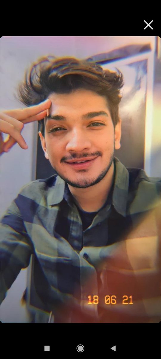rakshac128's tweet photo. Hum ko ye smile vapish chahiye 🥺😭
#MunawarFaruqui https://t.co/UvlvuNtrcp