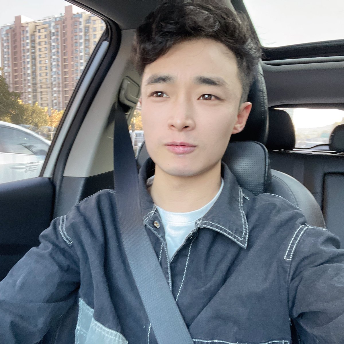 MRKECHEN's tweet photo. 生日快乐🎂 https://t.co/5oragsML4b