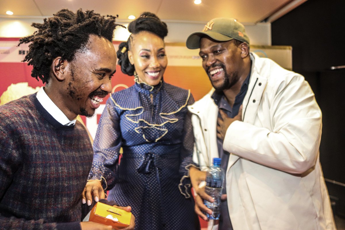 Ariff_festival's tweet photo. #ARIFF2021| SCREENING SHOWMAX ORIGINAL FILM🎥🍿
BOXING DAY 🍿
ARIFF FESTIVAL x @blackbrain_sa
#Ariff2021
#AfricaInMe
#Mystory
#Boxingday
#WeAreLive https://t.co/Okk1KKRSCc