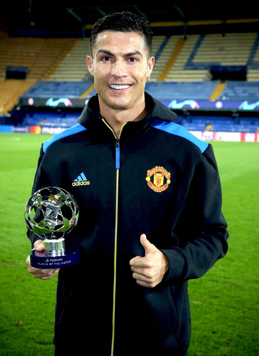 🚨 𝗜𝗳 Cristiano Ronaldo scores ANYTIME against Chelsea today, we’ll giveaway a copy of FIFA 22 or a Premier League shirt of your choice. 👕🎮

To enter:

📲 Follow @Football__Tweet 
🔁 Retweet this post

Good luck everyone!