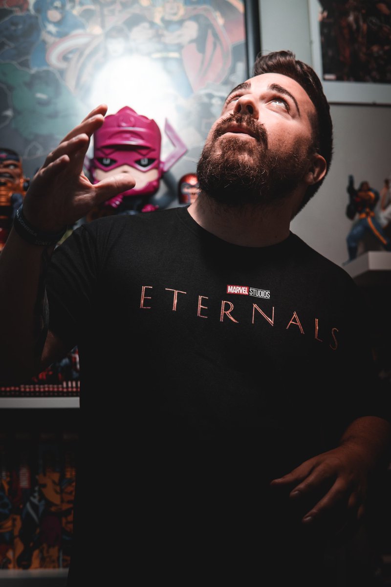 StripMarvel's tweet photo. 🌟ETERNALS🌟 El 12 de Enero tendremos la película en Disney Plus en formato normal y Imax Enhanced. 

🚨SPOILER🚨 Marvel ha confirmado que el personaje que fue hacia el sol, murió. 

Pero tranquilos, por algo se les llama Eternos, volverá. (Creo 😢) https://t.co/7IZfaT7c3p