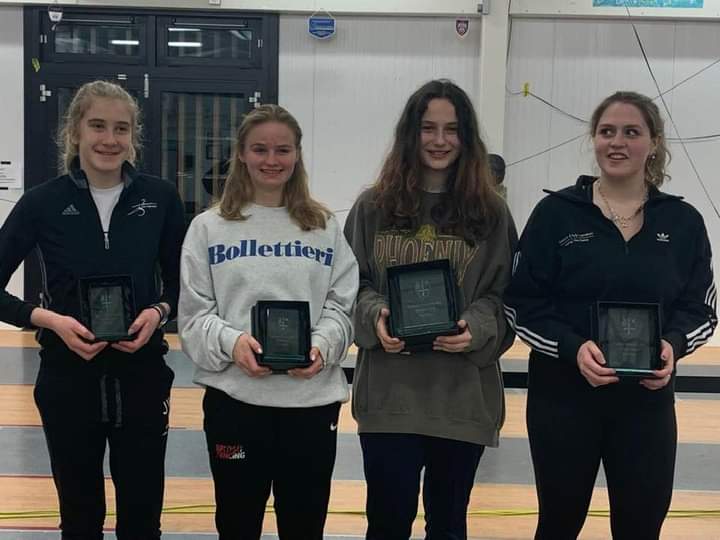 salleholyrood1's tweet photo. BRONZE for Zoe at the Junior BRC in Durham yesterday. 5 Cadets braved #StormArwen to make the journey. Well done all. Great team spirit as always. @ScottishFencing #Edinburgh #EdinburghSport #forgingthefuture #youcandothis #learningnotlosing https://t.co/Uwejfs8Pp5