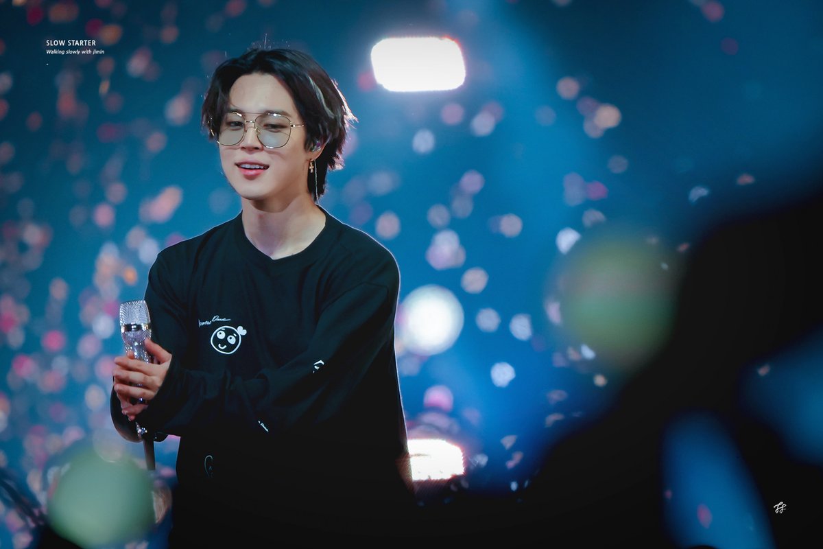 slowstarter1013's tweet photo. 211127 PTD LA HQ
지민이가 진짜 행복해하니까 저두 진짜 행복해졌어요🙂

#JIMIN #JIMINS #ParkJimin #ジミン 
@BTS_twt https://t.co/m8Q60ry2Bq