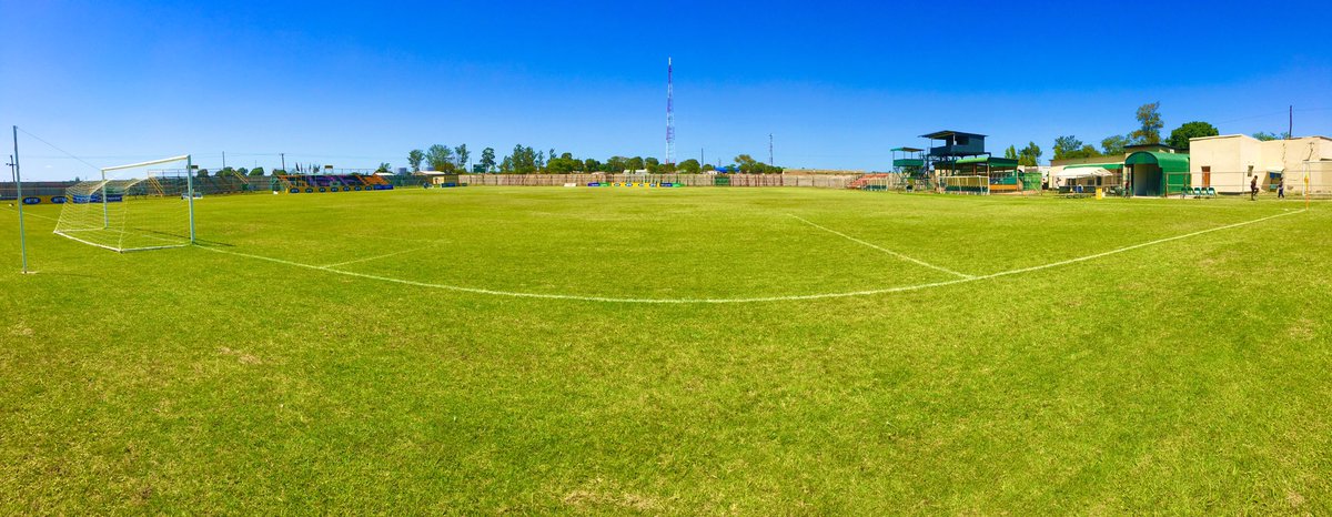 Berg_Muzo's tweet photo. Wrapping it up with a bang! In the service derby GREEN EAGLES vs GREEN BUFFALOES π₯π₯ Live from Choma Independence Stadium π Buffaloes in a 12 games unbeaten streak can Eagles stop β it? 1500HRS Build 14:30HRS. #TvCrew #GraphicsOperator #TeamSuperSport We love Bola Yapa Zed! https://t.co/bFLFGhFVO9