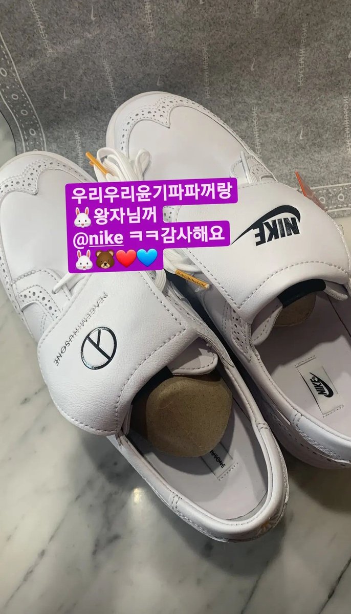 indiesh2o's tweet photo. FINALLY JUNMYEON SHOES UPDATE https://t.co/fY8iH1vtz1