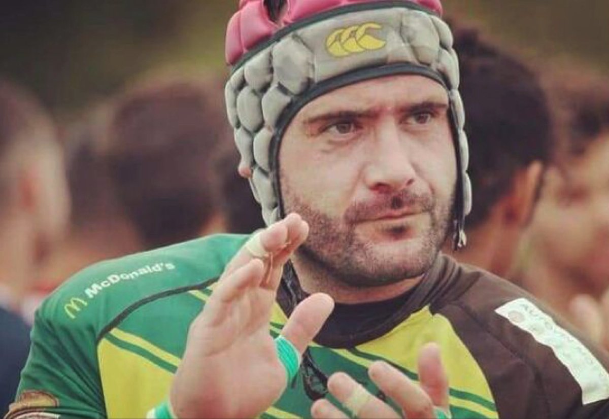 ferugby's tweet photo. #FERugby | ⚫️ Triste noticia. El @CRAPortuense informa del fallecimiento de Luis Fernando Fernández García, Luisfer, componente de su equipo sénior, tras el accidente de tráfico que sufrió el pasado martes. Vaya desde aquí nuestro más sentido pésame. Descansa en paz, Luisfer. 🏉 https://t.co/fx4QYuDl0a